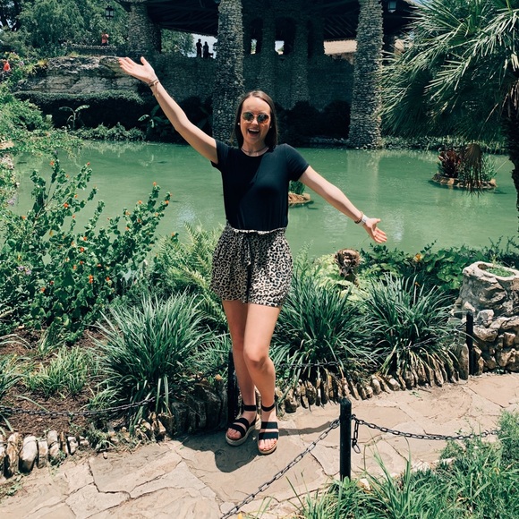 Meet the Posher - Picture 2 of 3